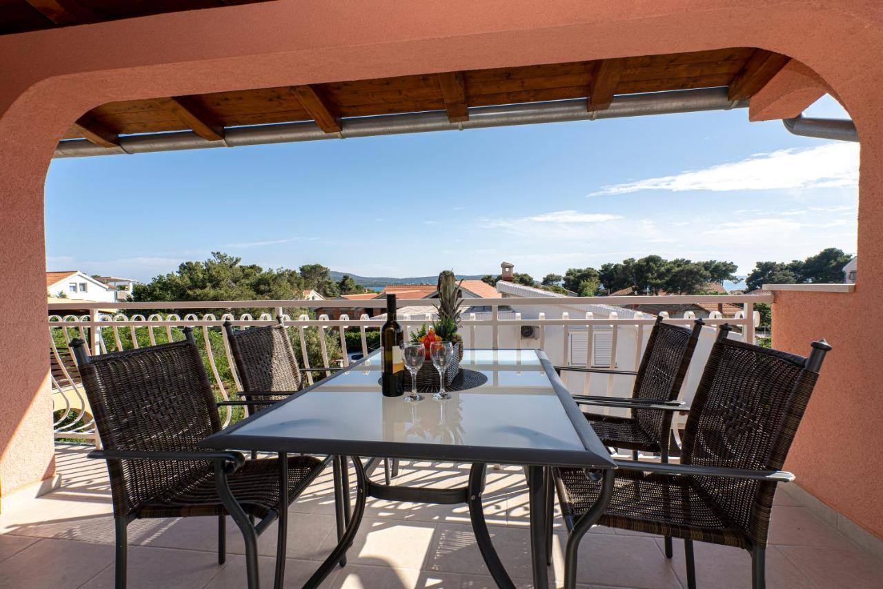 Seaview & Balcony Apartment Petra Jadrija Eksteriør bilde